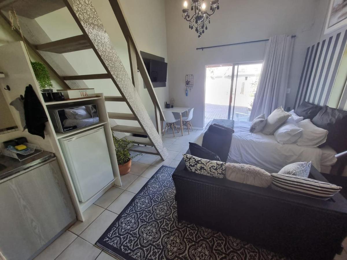 Angel 8 Airbnb Apartment 2 Robertson Ngoại thất bức ảnh
